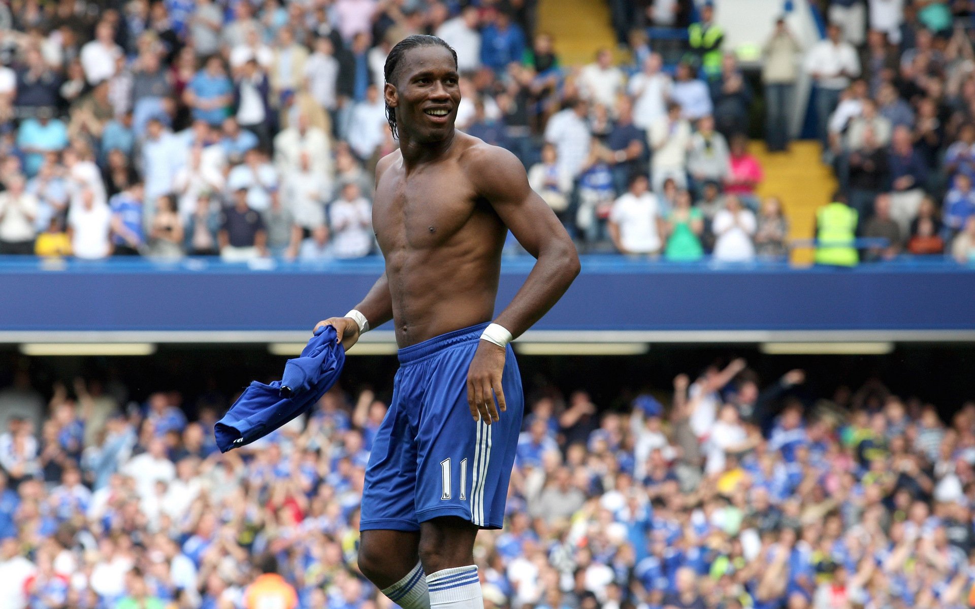 【新型设备】专业运动员集体尝试电子球桌，电子球拍