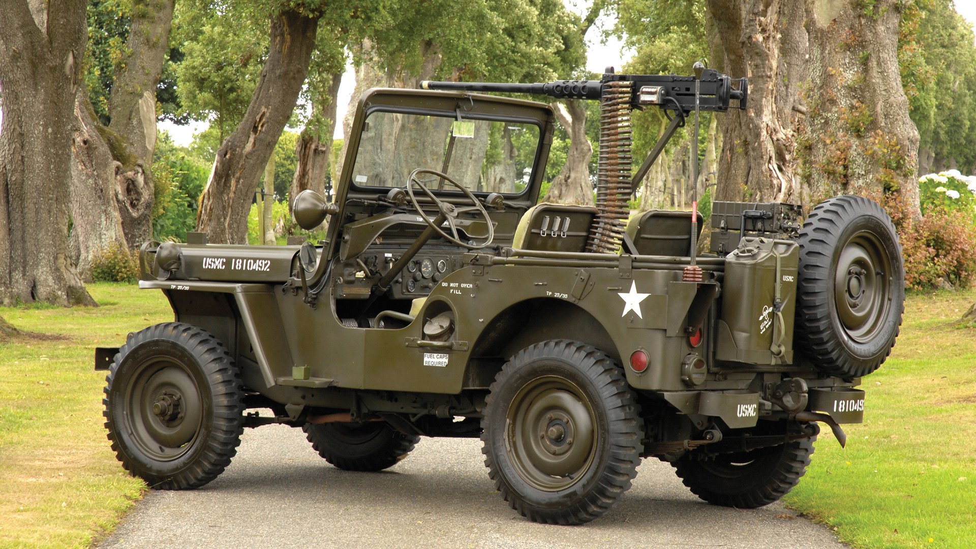 -_酷炫光影漂移车：夜晚中的极致速度感_，光源漂移