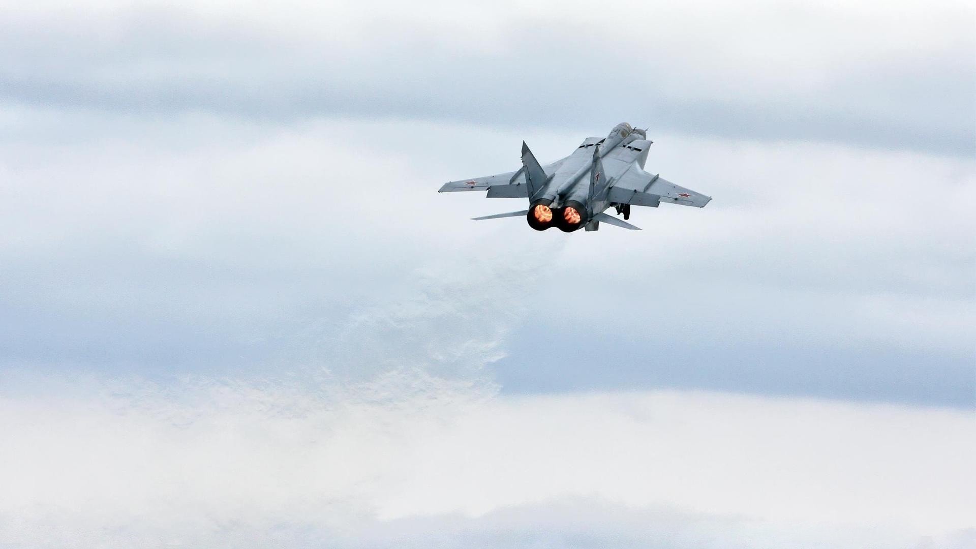 AYX官网-《守望先锋》联赛与《风暴英雄》世界锦标赛的团队协作对比，风暴英雄守望先锋联动