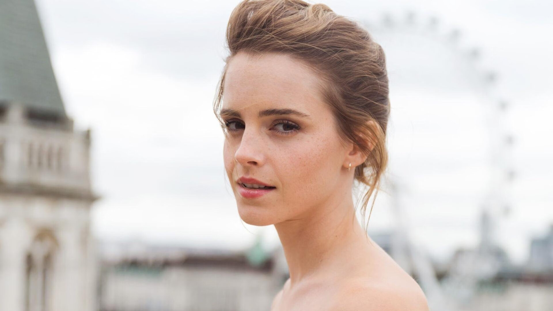 爱游戏娱乐网址-比赛画面：精彩瞬间合集，精彩不容错过！，比赛的精彩瞬间