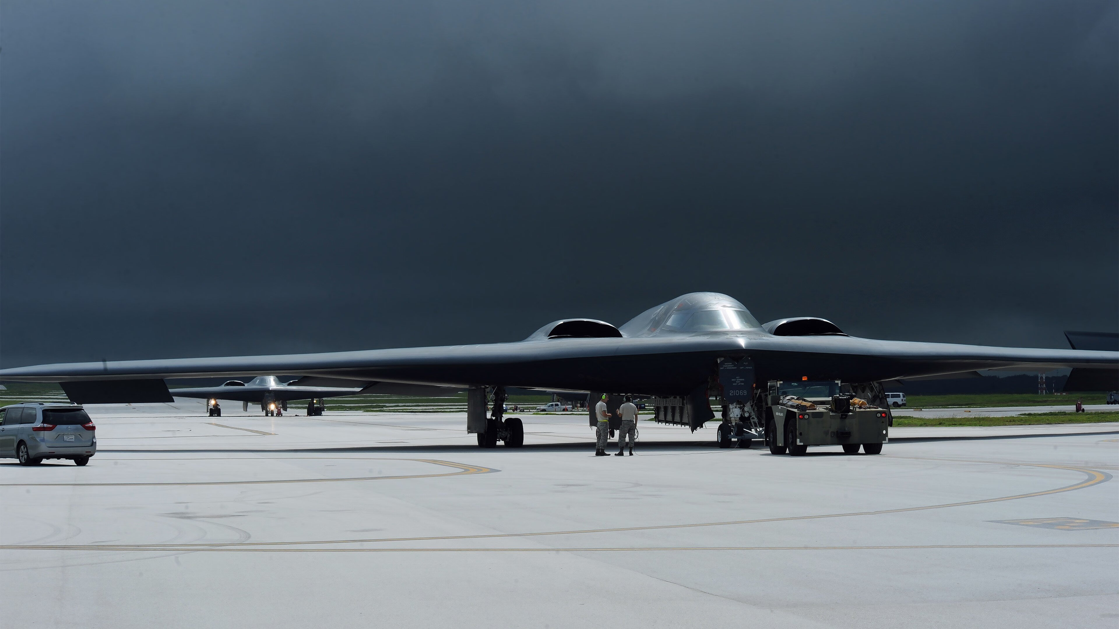 队友之间的默契合作：赛场上的战友情谊，队友和战友